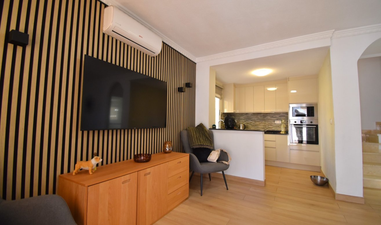 Reventa - Detached Villa - Orihuela Costa - Villamartin