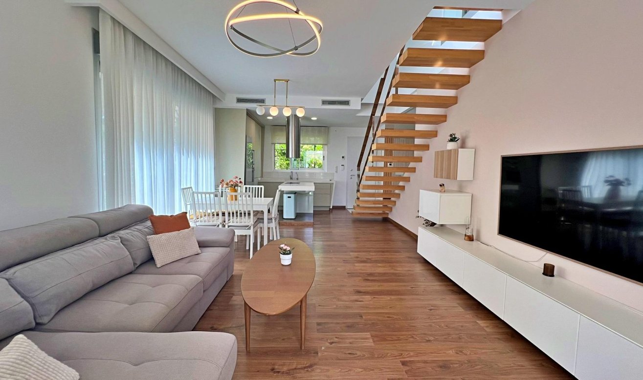 Reventa - Villa - Pilar de la Horadada - Pueblo Latino