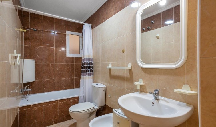 Revente - Appartement - Torrevieja - Centro
