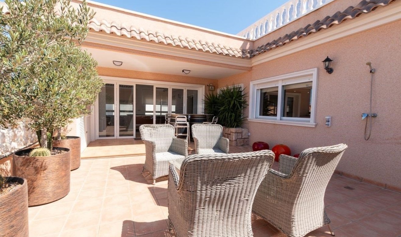 Resale - Apartment / flat - Orihuela Costa - Los Dolses