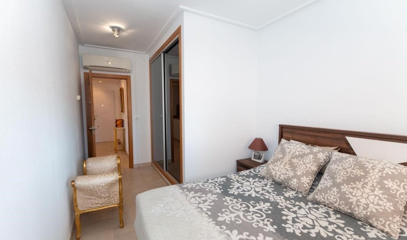 Resale - Apartment / flat - Orihuela Costa - Los Dolses