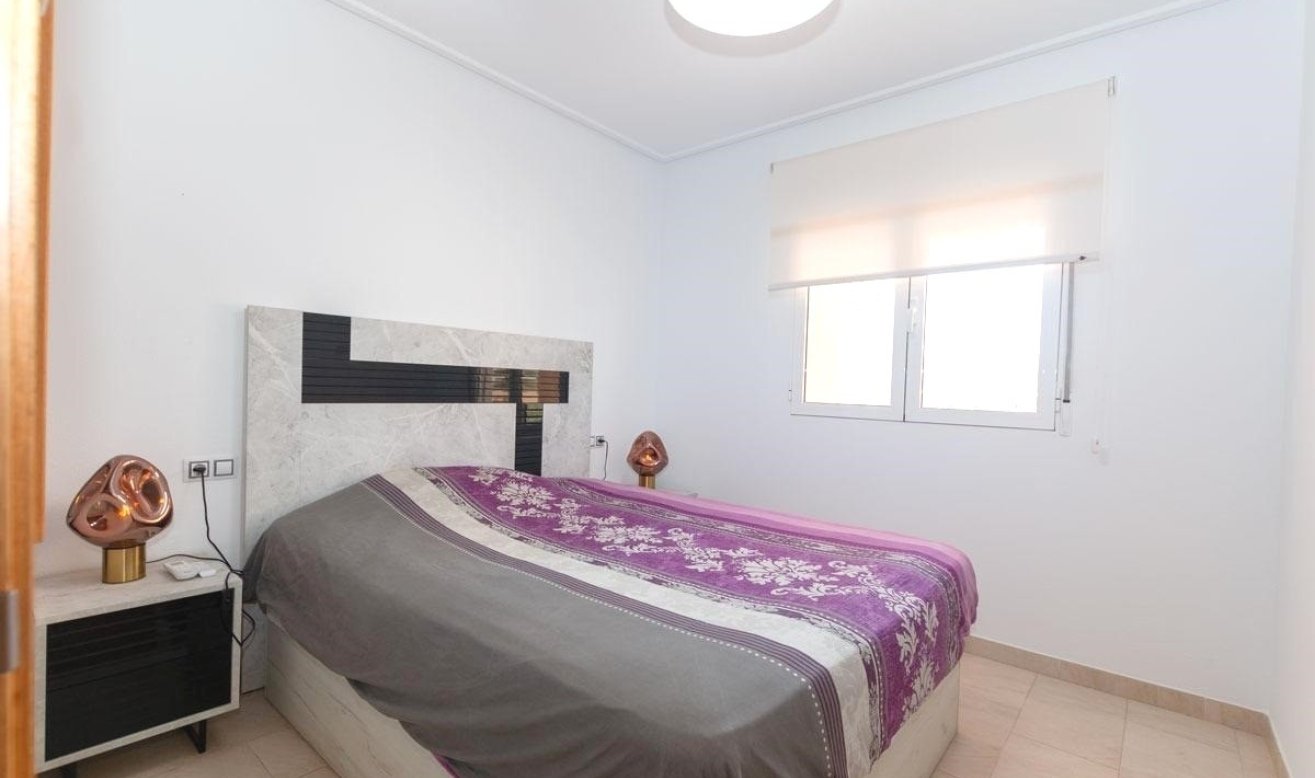 Resale - Apartment / flat - Orihuela Costa - Los Dolses
