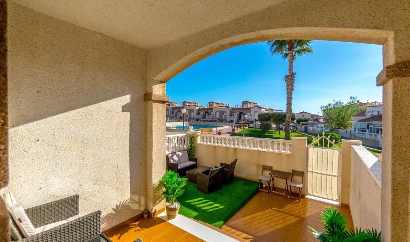 Reventa - Bungalow - Torrevieja - Aguas Nuevas