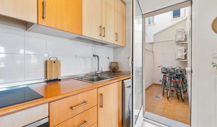 Reventa - Bungalow - Torrevieja - Aguas Nuevas