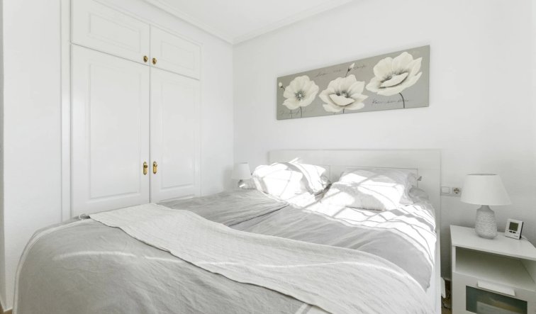 Reventa - Bungalow - Torrevieja - Aguas Nuevas