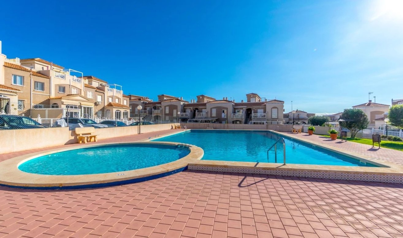 Reventa - Bungalow - Torrevieja - Aguas Nuevas