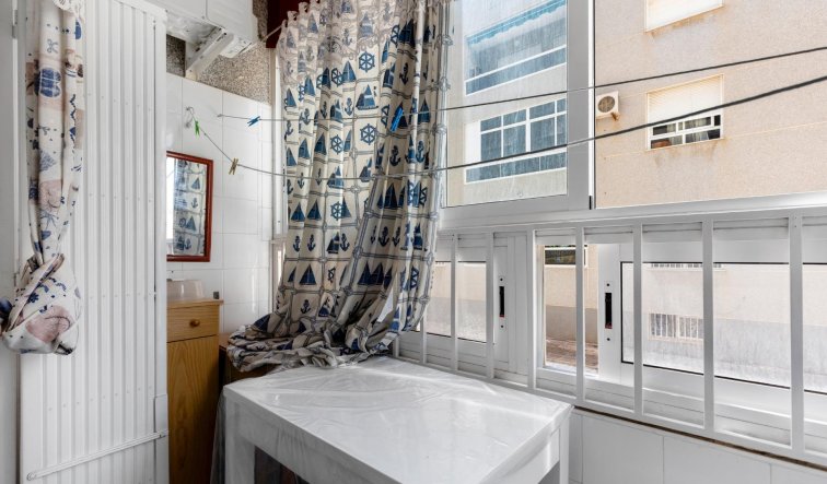 Reventa - Apartamento / piso - Torrevieja - Centro - Muelle Pesquero