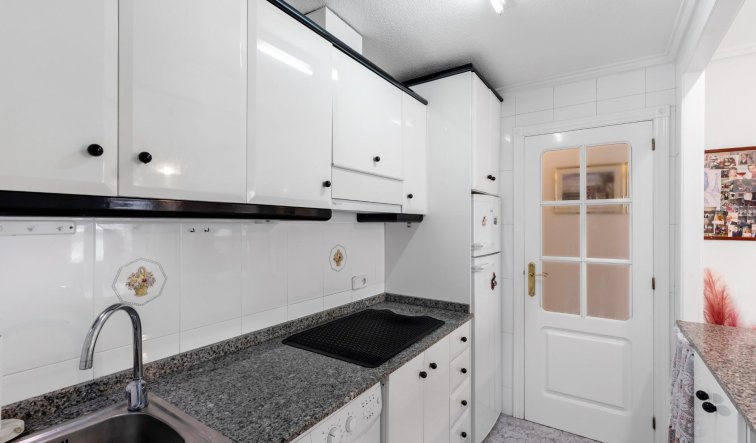 Reventa - Apartamento / piso - Torrevieja - Centro - Muelle Pesquero