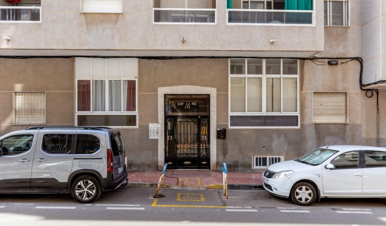 Reventa - Apartamento / piso - Torrevieja - Centro - Muelle Pesquero