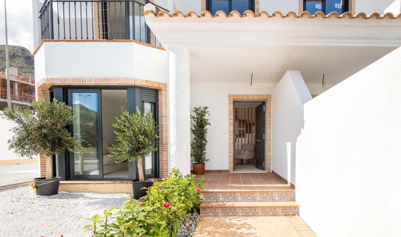 Obra nueva - Bungalow - Cox - San Fernando