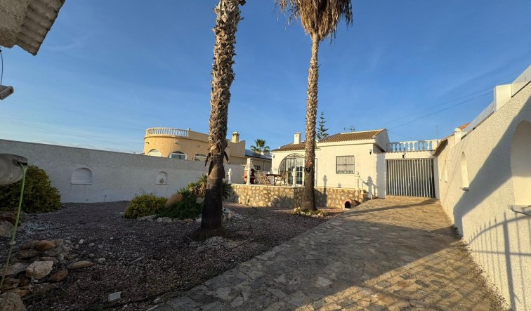 Reventa - Villa - Torrevieja - San luis