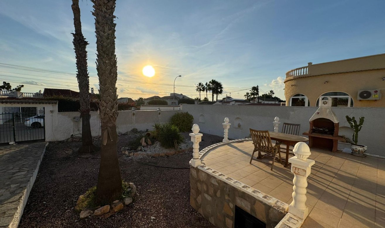 Reventa - Villa - Torrevieja - San luis