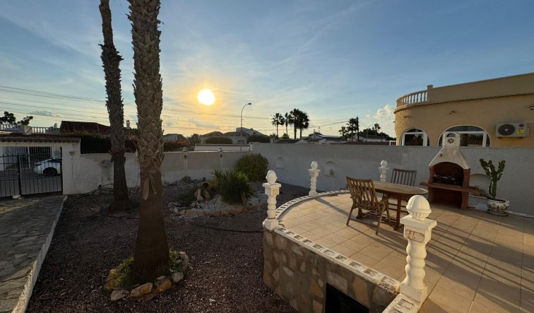 Reventa - Villa - Torrevieja - San luis