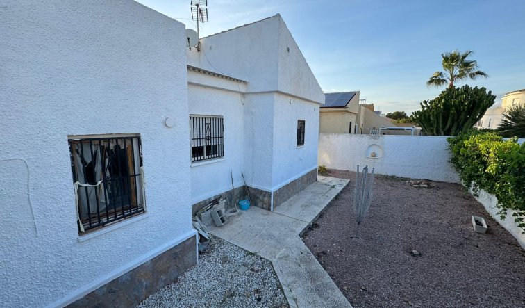 Reventa - Villa - Torrevieja - San luis