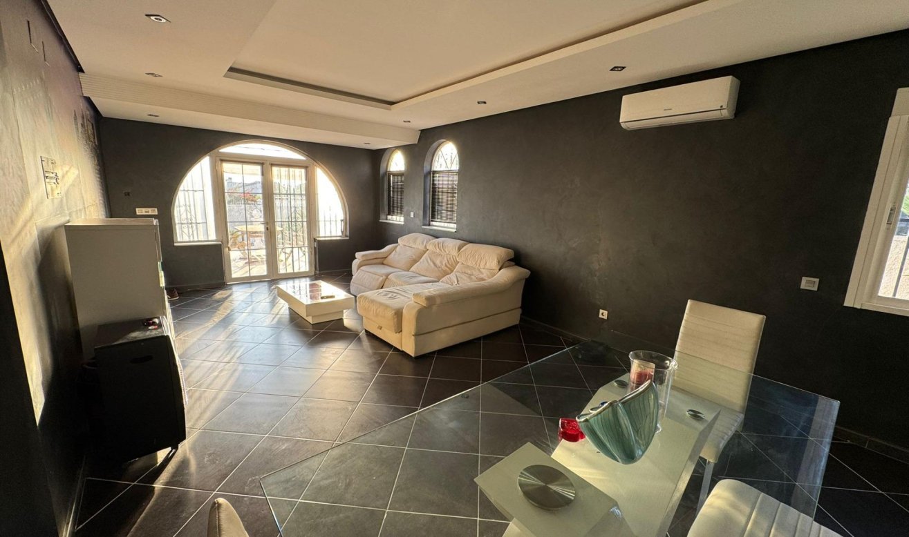 Reventa - Villa - Torrevieja - San luis