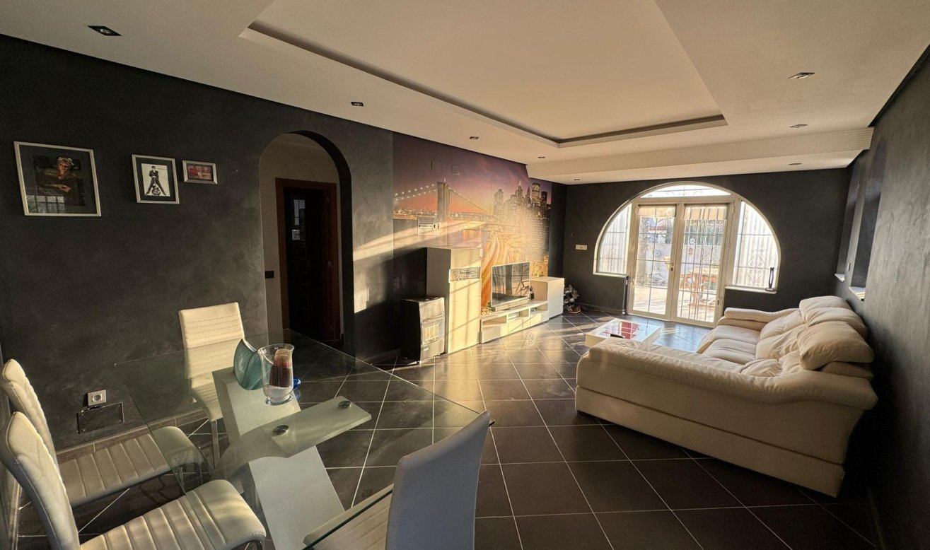 Reventa - Villa - Torrevieja - San luis