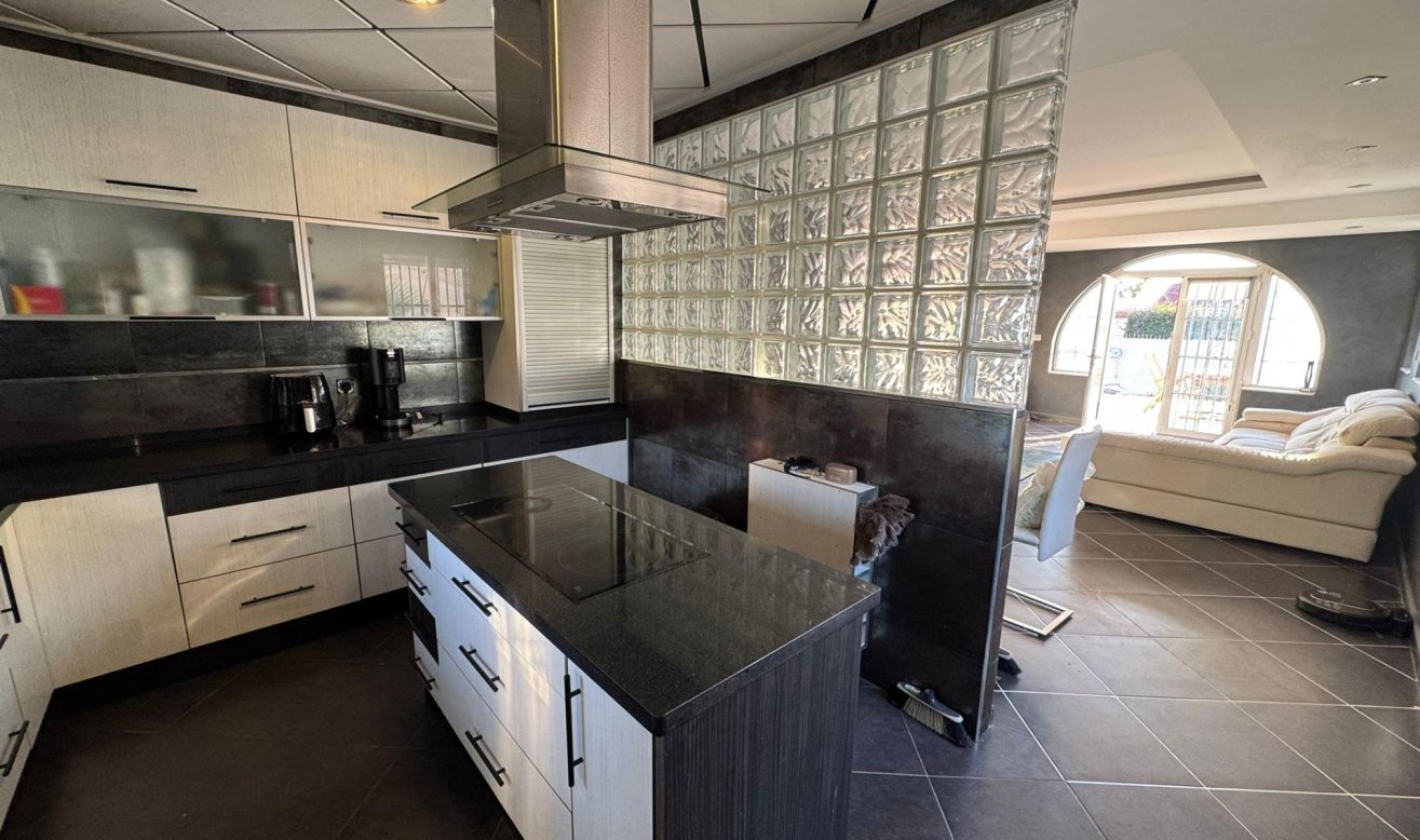 Reventa - Villa - Torrevieja - San luis