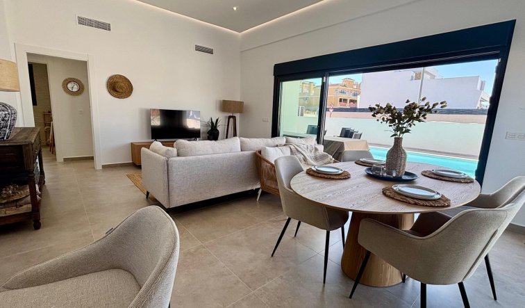 Obra nueva - Villa - Rafal - polideportivo