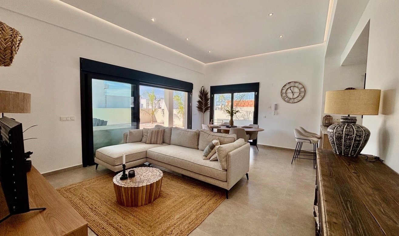 Obra nueva - Villa - Rafal - polideportivo