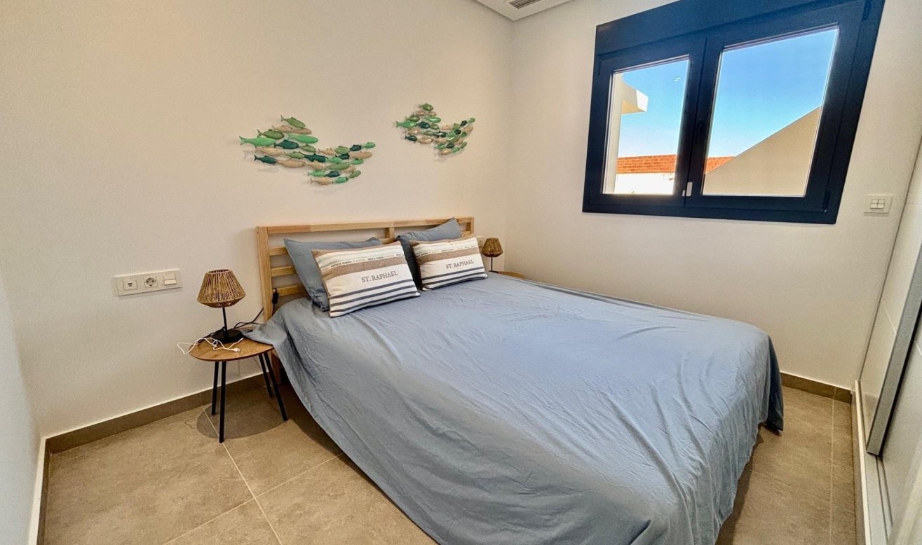 Obra nueva - Villa - Rafal - polideportivo