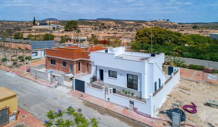 Obra nueva - Villa - Sucina
