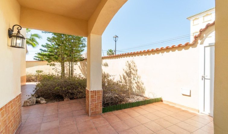 Reventa - Villa - Torrevieja - Playa de la mata