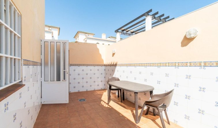 Reventa - Villa - Torrevieja - Playa de la mata
