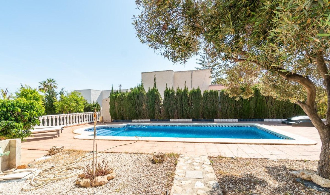 Reventa - Villa - Torrevieja - Playa de la mata
