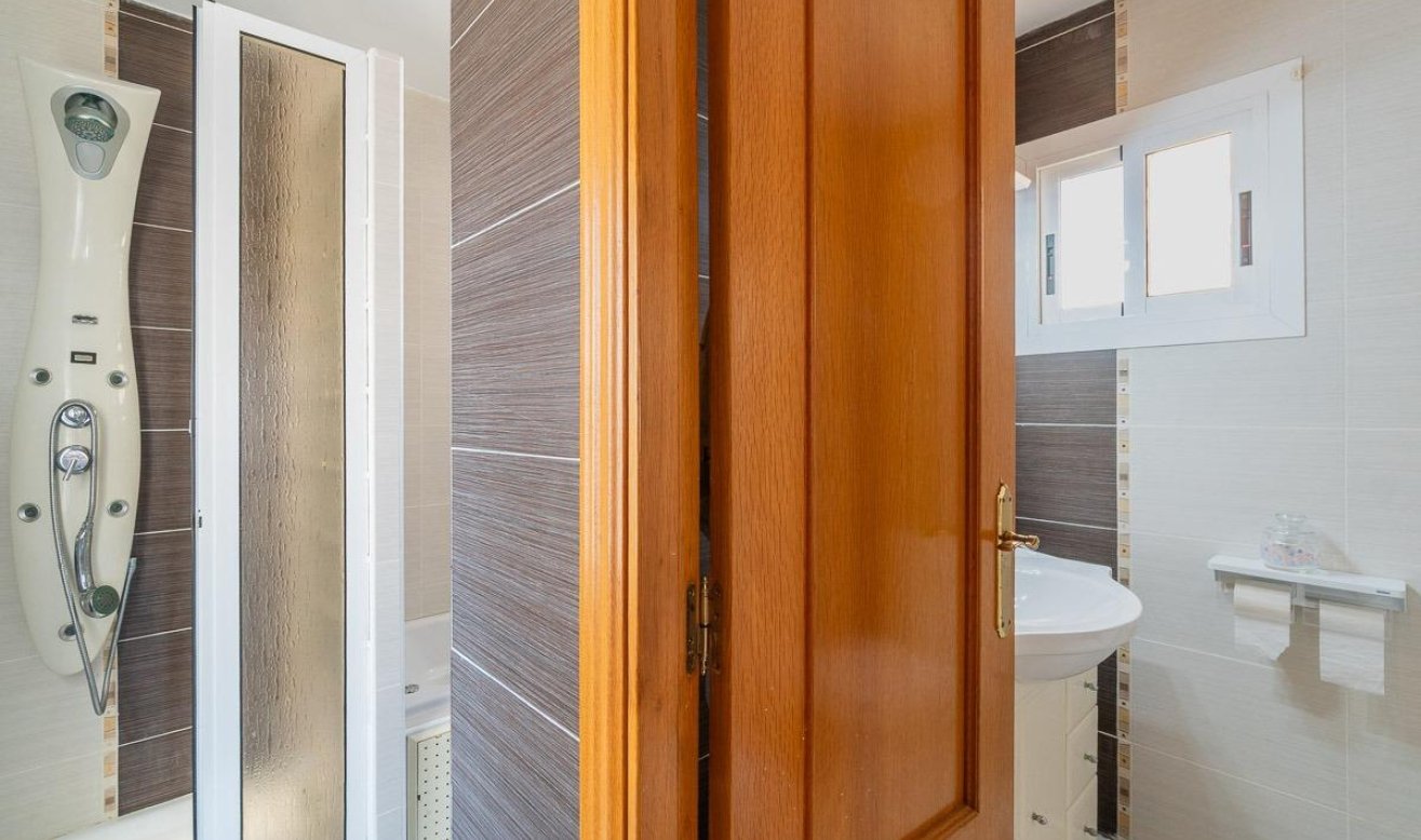 Reventa - Villa - Torrevieja - Playa de la mata