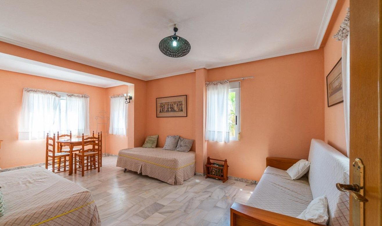 Reventa - Villa - Torrevieja - Playa de la mata