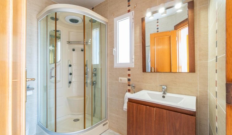 Reventa - Villa - Torrevieja - Playa de la mata