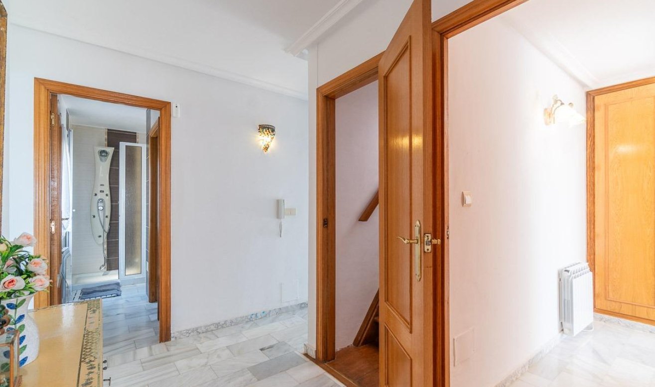 Reventa - Villa - Torrevieja - Playa de la mata