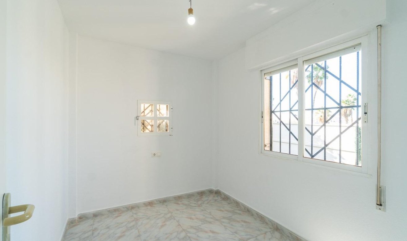 Resale - Terraced house - Torrevieja - Carrefour