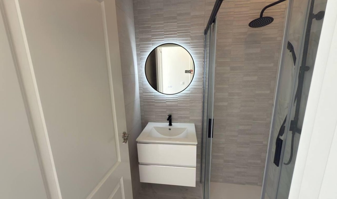 Reventa - Adosado - Torrevieja - Aguas Nuevas