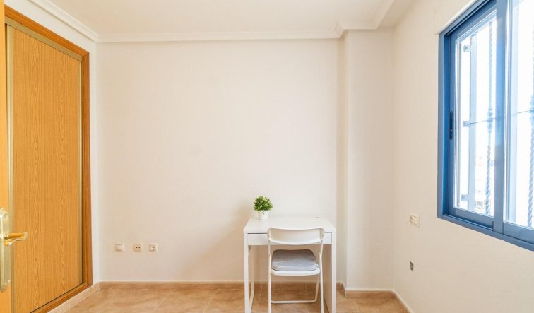 Reventa - Apartamento / piso - Torrevieja - Centro