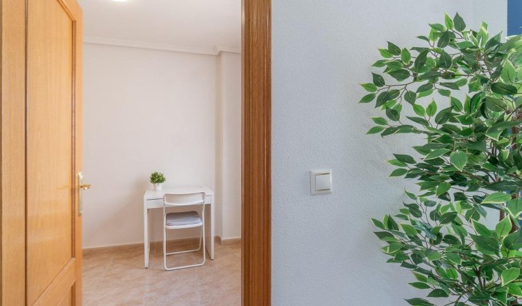 Reventa - Apartamento / piso - Torrevieja - Centro