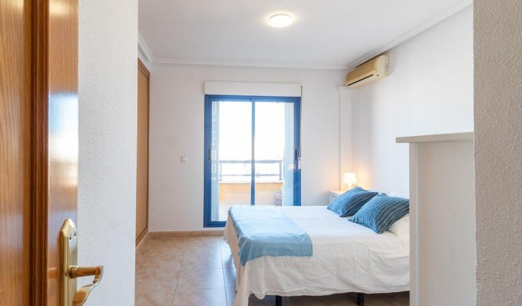 Reventa - Apartamento / piso - Torrevieja - Centro