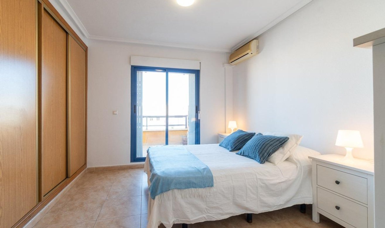 Reventa - Apartamento / piso - Torrevieja - Centro
