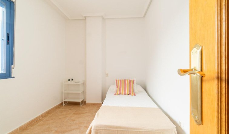 Reventa - Apartamento / piso - Torrevieja - Centro