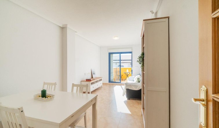 Reventa - Apartamento / piso - Torrevieja - Centro