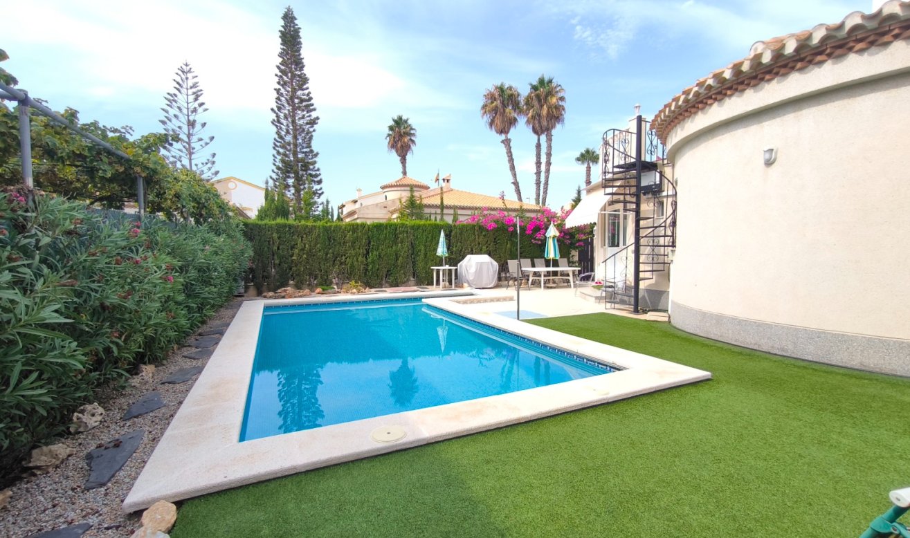 Reventa - Detached Villa - Orihuela Costa - Playa Flamenca