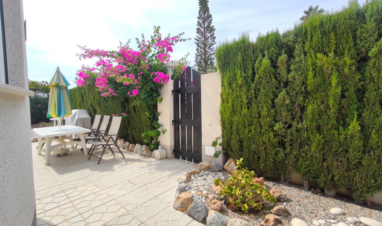 Reventa - Detached Villa - Orihuela Costa - Playa Flamenca