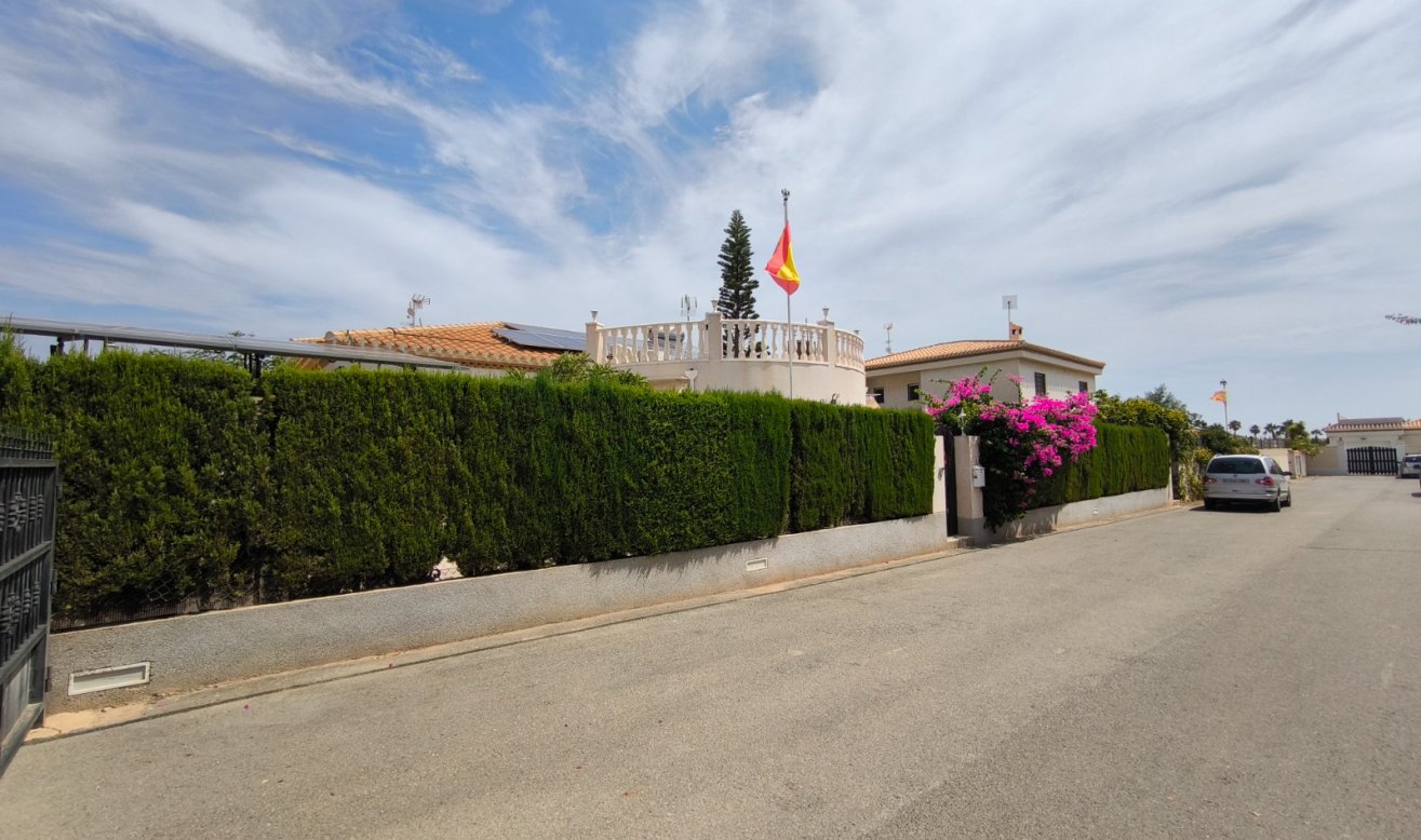 Reventa - Detached Villa - Orihuela Costa - Playa Flamenca