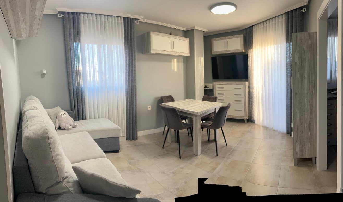 Reventa - Apartamento / piso - Torrevieja - Aguas Nuevas