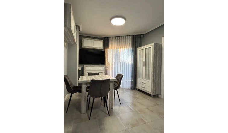 Reventa - Apartamento / piso - Torrevieja - Aguas Nuevas