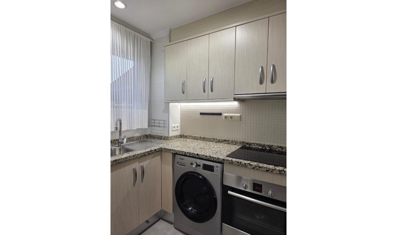 Reventa - Apartamento / piso - Torrevieja - Aguas Nuevas