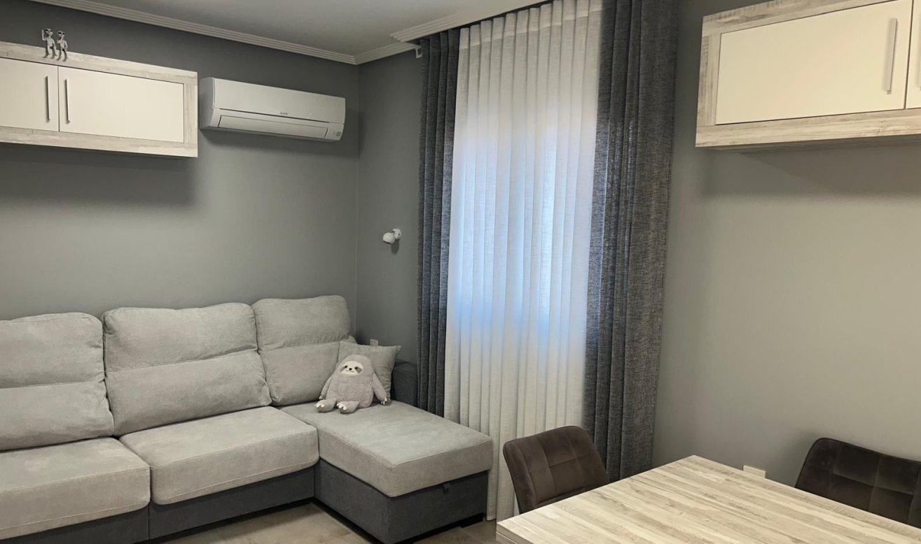 Reventa - Apartamento / piso - Torrevieja - Aguas Nuevas
