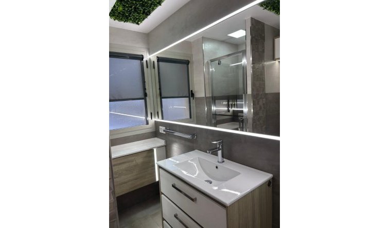 Reventa - Apartamento / piso - Torrevieja - Aguas Nuevas