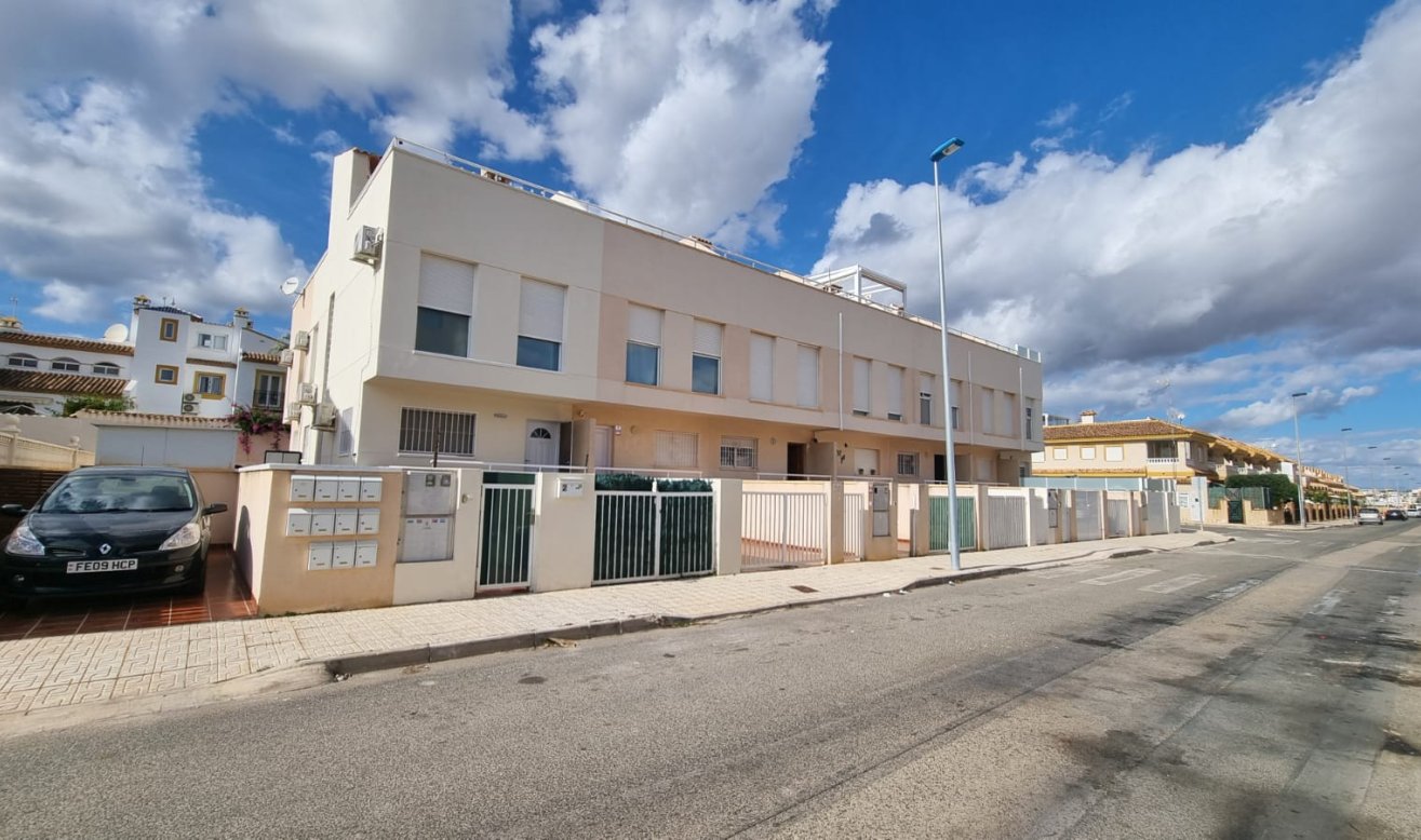 Reventa - Terraced house - Orihuela Costa - Los Dolses