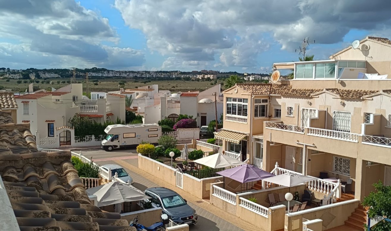 Reventa - Terraced house - Orihuela Costa - Los Almendros